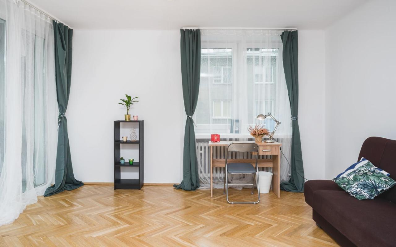 Sunshine Parkside Hideaway - 3 Bedroom - By Upstairs Krakau Buitenkant foto