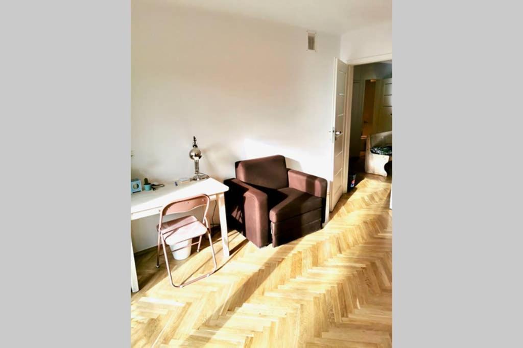 Sunshine Parkside Hideaway - 3 Bedroom - By Upstairs Krakau Buitenkant foto